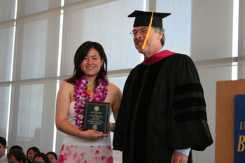 Professor Mike Yaffe presents BSSA outgoing president, Alice Tsai, with a service award