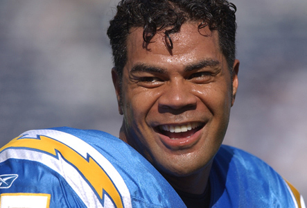 Junior Seau Foundation Supports Brain Injury Studies and Education at UC  San Diego