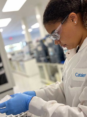 Fourth-year human biology major Siara Magee is one of the first students taking part in a new UC San Diego Co-Op Program that offers an immersive work and training experience in an industrial life sciences setting. 