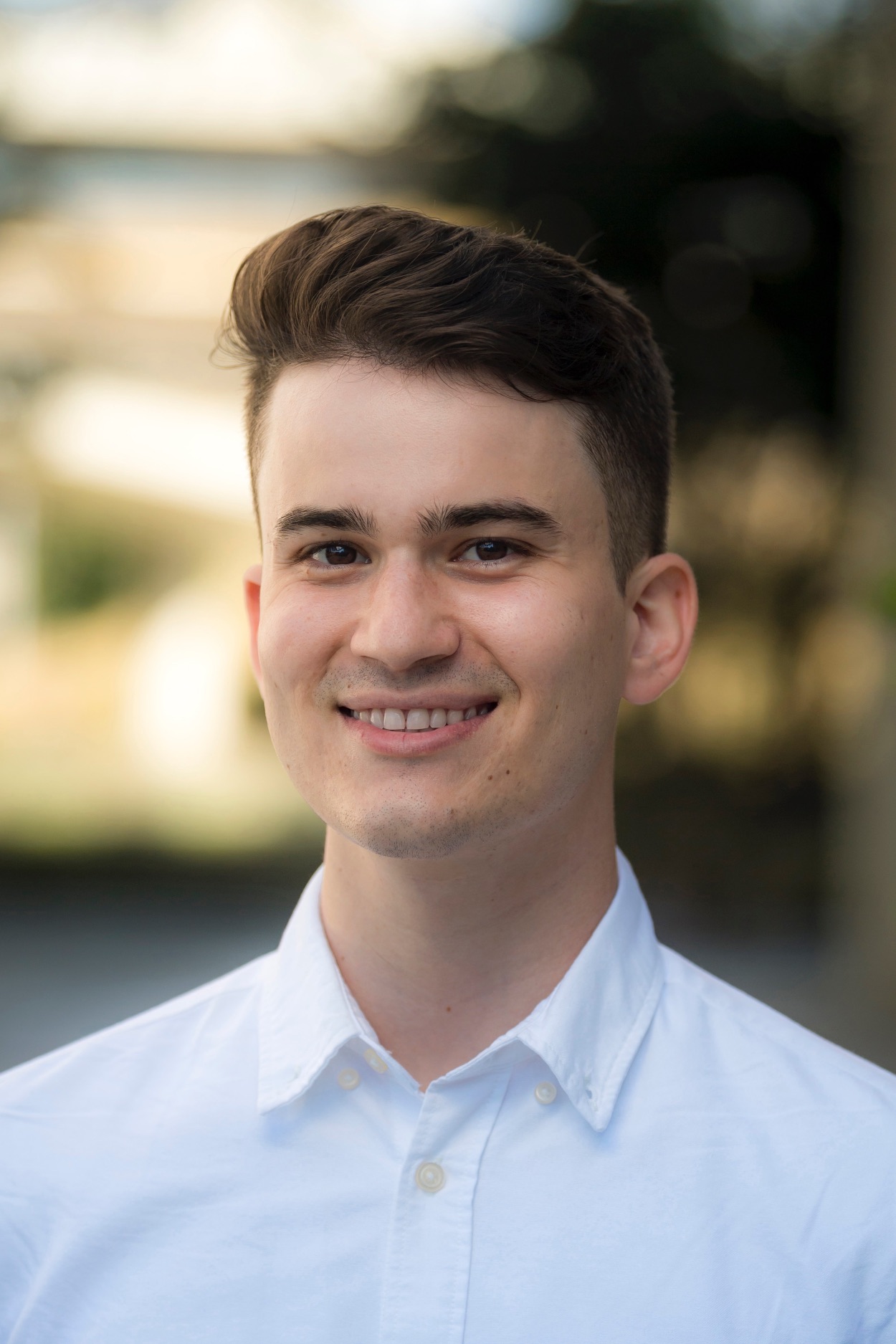 Headshot of Andrew Kapinos